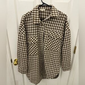Cute checkered shacket. Brown and cream. Size S, fits like L